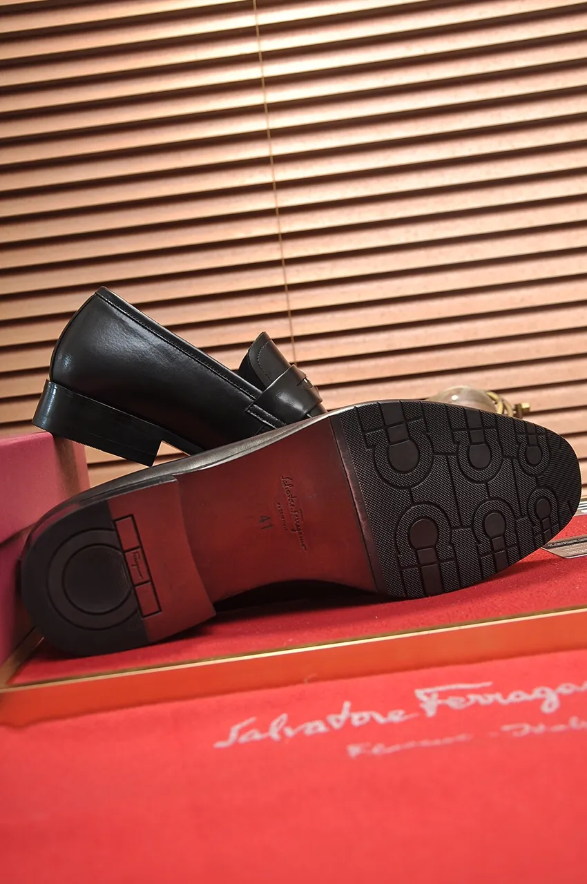 Men's shoes 💰500💶[Ferragamo/Ferragamo] The latest model in the counter. Original imported high-quality cowhide with open edges + imported 🐂 water-dyed cowhide lining + original luxury metal buckle + original combined outsole. Comparison without pressure 38--45 (45 is custom-made and cannot be returned or exchanged)